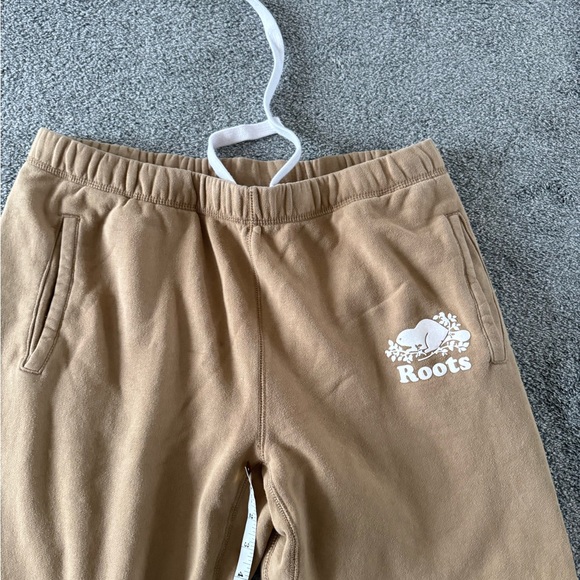 Men’s Roots sweats - Picture 4 of 5